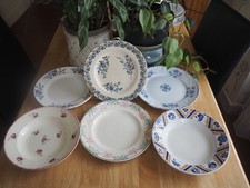 6 anciennes assiettes creuses,plates dépareillées décor fleurs & géométriques.