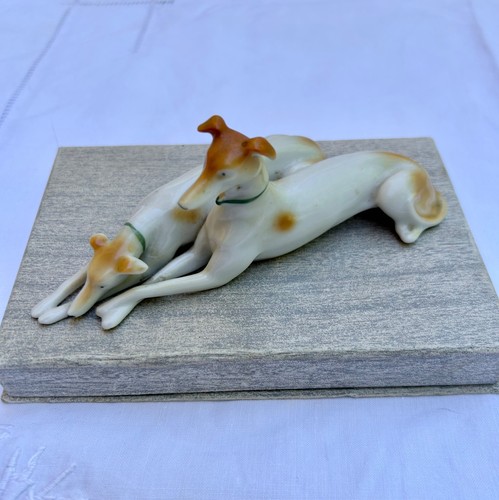 Figurine chiens en - de,