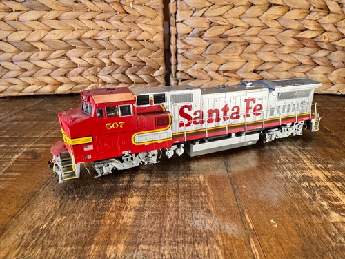 Atlas dash 40bw - ho, loco