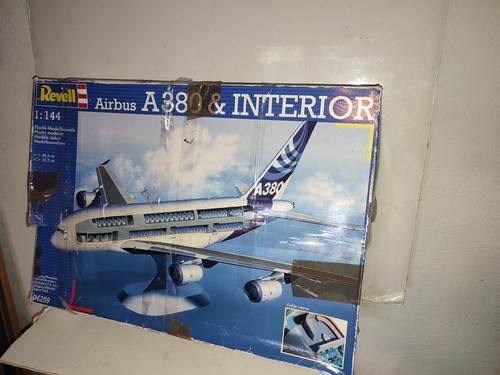 Maquette revell 144 - -,