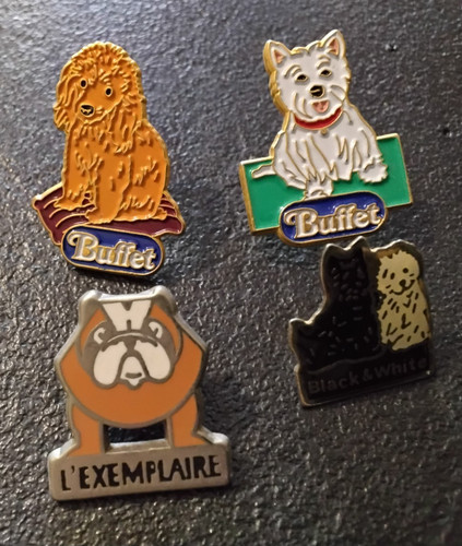 Pin lot 4 chiens - pin’s,