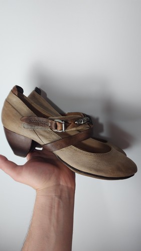 Chaussures brides cloutées - chaussures,