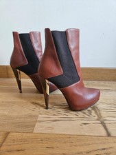 Bottines FENDI en cuir marron