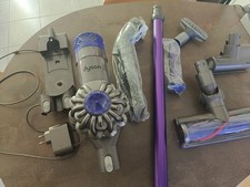 Aspirateur balai Dyson V8