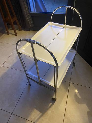 Table desserte roulante