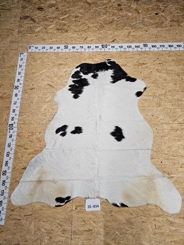 Peau vache avec petits - peau,