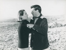 ANNIE GIRARDOT RICHARD