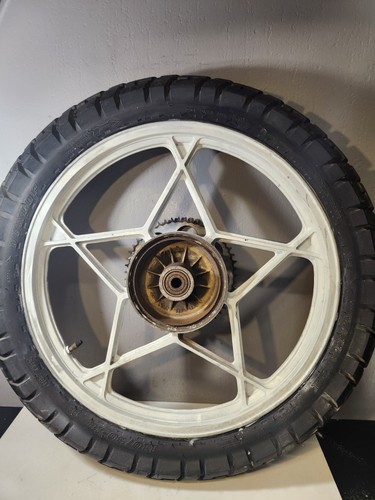 Roue arrière suzuki - arrière,