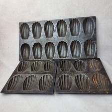 Anciens Moules à Madeleines