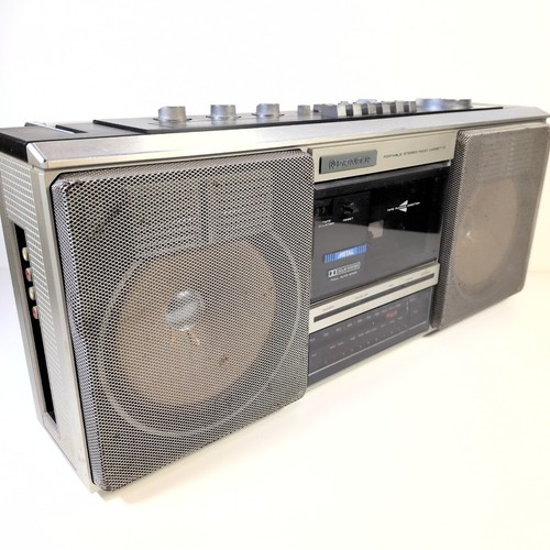 Pioneer 350 runaway boombox - runaway,