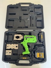 Presse à sertir Sertisseuse