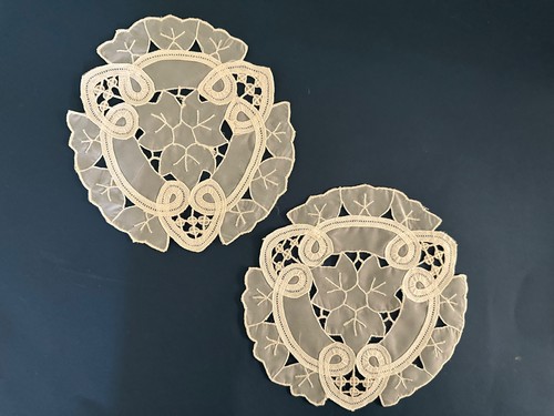 Paire napperons anciens en - napperons,