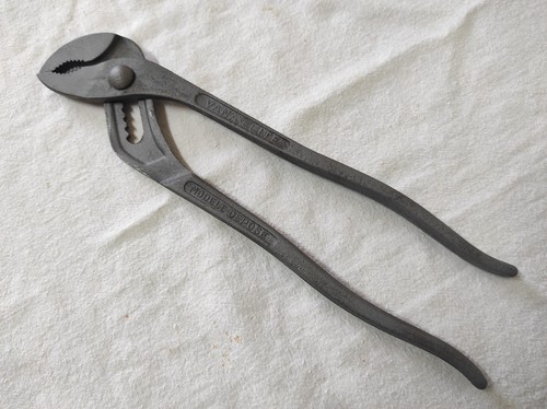 Outil main pince multiprise - outil,