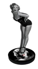 MARILYN MONROE - FIGURINE VI -