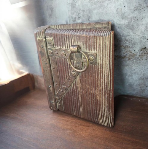 Ancienne boîte grimoire - ancienne, en