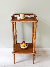 Ancien meuble de téléphone en bois sculpté