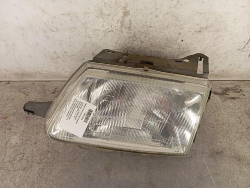 Optique avant principal gauche
