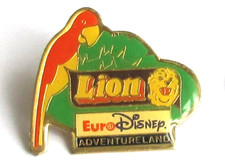 Pin's EURO DISNEY AVENTURELAND LION PERROQUET  Sponsor Officiel Nestlé #5/5
