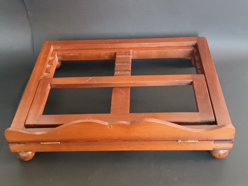 Lutrin table ou d - table, d'autel