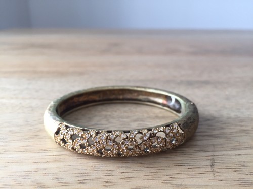 Beau bracelet brassard avec