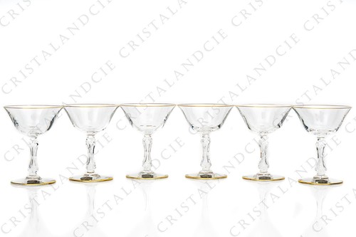 Six coupes champagne - à,
