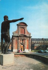 59 MAUBEUGE LA BIBLIOTHEQUE ET