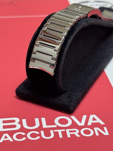 1960s vintage bulova accutron - bulova,