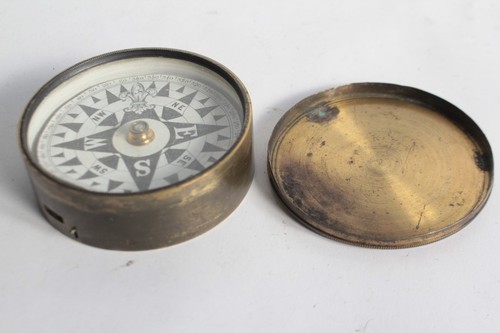 Ancienne boussole voyage - boussole,