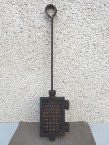 Ancien petit gaufrier