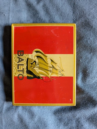 Boîte métallique ancienne - boîte,