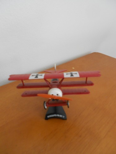 Avion miniature maquette metal - avion,