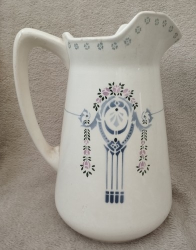 Ancien grand broc - grand, de