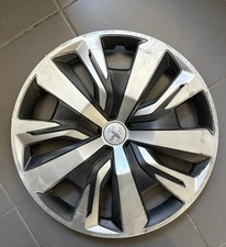 1 enjoliveur Peugeot 16p pour