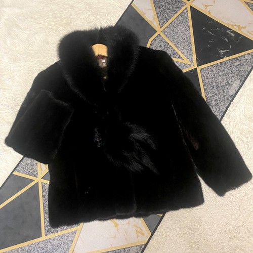 Veste manteau court fourrure