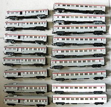 lots de 17 wagons voyageurs