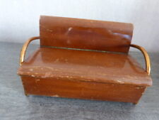 Wooden Sofa Shaped Nib or Empty Pocket (ch12)