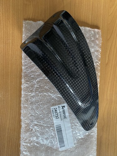 Patte silencieux akrapovic - patte, de