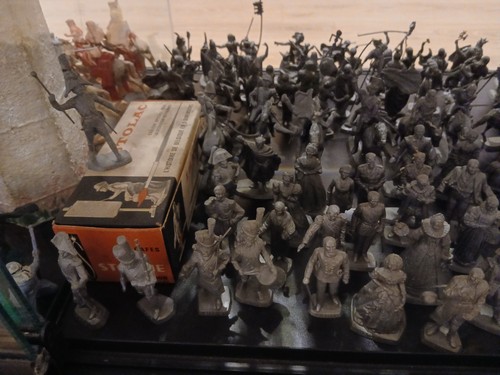 Soldats figurines café storme