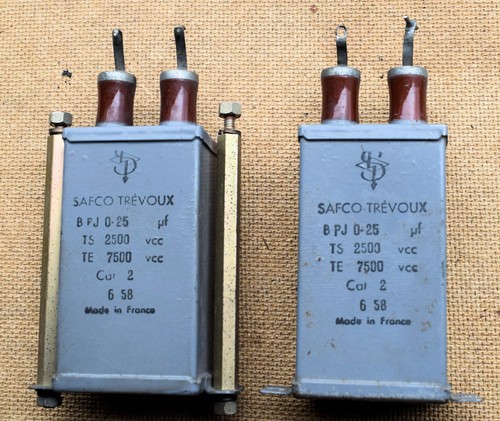 Lot condensateurs à bain - de,