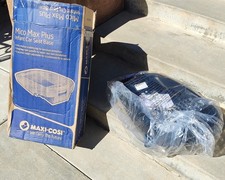 Maxi-Cosi IC327 Infant Car