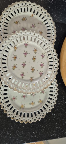 Anciennes petites assiettes - 3,