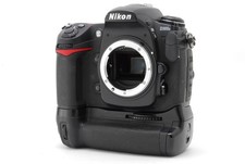 【MINT- S/C 12762】Nikon D300S 12.3 MP Digital SLR DSLR Camera MB D10