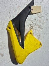 Cache lateral reservoir gauche Suzuki oem RMZ 250 2013