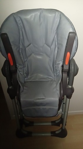Chaise haute bébé - chaise,