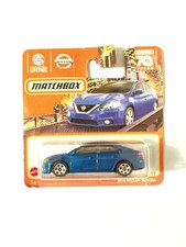 Matchbox 1/64 Nissan Sentra