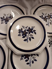 9 Assiettes à dessert