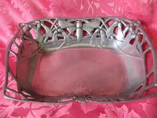 PLAT CORBEILLE EN ETAIN ART