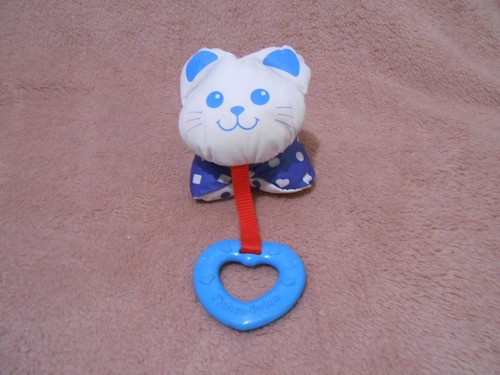 Doudou chat bleu blanc