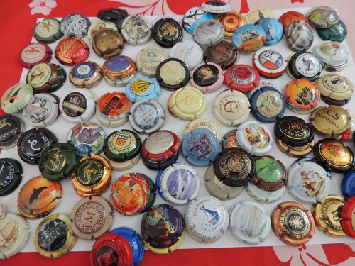 Joli lot 120 - lot, capsules