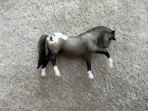 Breyer stablemate - breyer,